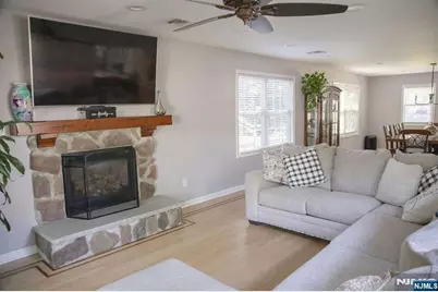 22 Warren Road, Fair Lawn, NJ 07410 - Photo 12