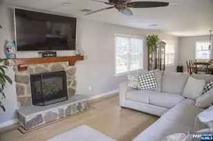 22 Warren Rd, Fair Lawn, NJ 07410 - Photo 12
