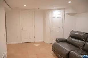 22 Warren Rd, Fair Lawn, NJ 07410 - Photo 32