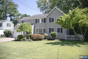 22 Warren Rd, Fair Lawn, NJ 07410 - Photo 2