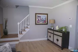 22 Warren Rd, Fair Lawn, NJ 07410 - Photo 6