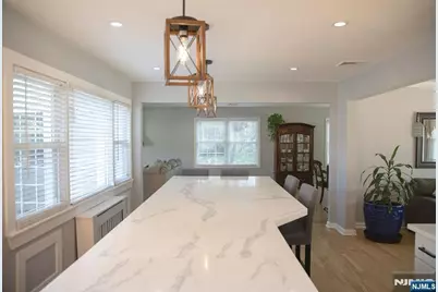 22 Warren Road, Fair Lawn, NJ 07410 - Photo 8