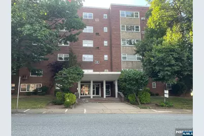 1575 Center Avenue 4F #4F, Fort Lee, NJ 07024 - Photo 1