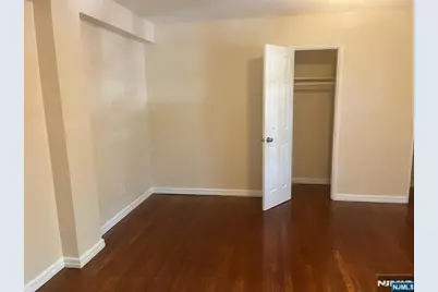 1575 Center Avenue 4F #4F, Fort Lee, NJ 07024 - Photo 12