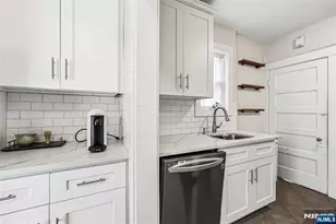 163 Poplar Ave, Hackensack, NJ 07601 - Photo 22