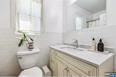 163 Poplar Avenue, Hackensack, NJ 07601 - Photo 34