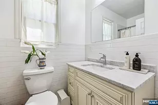 163 Poplar Ave, Hackensack, NJ 07601 - Photo 34