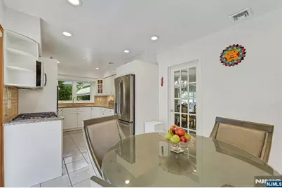 10 Shaw Road, Woodcliff Lake, NJ 07677 - Photo 14