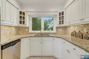 10 Shaw Rd, Woodcliff Lake, NJ 07677 - Photo 16