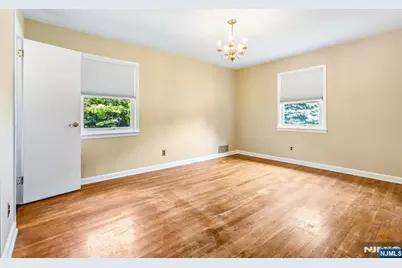 4 Lynbrook Place, East Brunswick Township, NJ 08816 - Photo 16