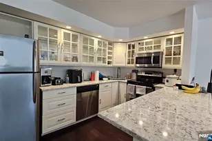 404 River Renaissance, East Rutherford, NJ 07073 - Photo 2