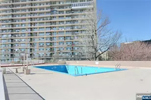 6040 Blvd 8H, West New York, NJ 07093 - Photo 26