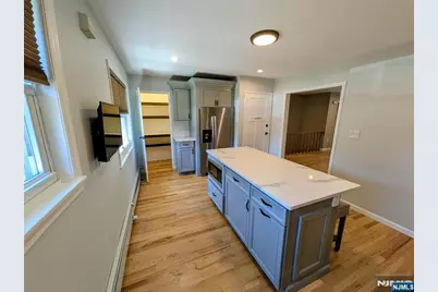 43 Manchester, Wayne, NJ 07470 - Photo 8