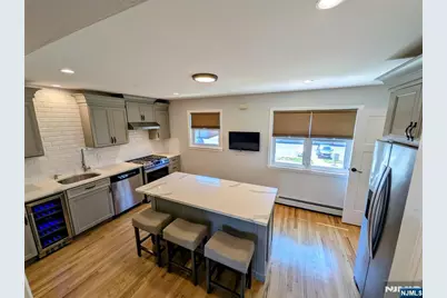 43 Manchester, Wayne, NJ 07470 - Photo 6