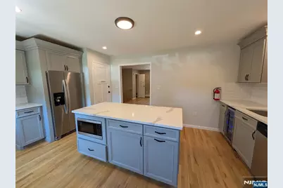 43 Manchester, Wayne, NJ 07470 - Photo 10