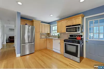 246 Highland Avenue, River Vale Township, NJ 07675 - Photo 16
