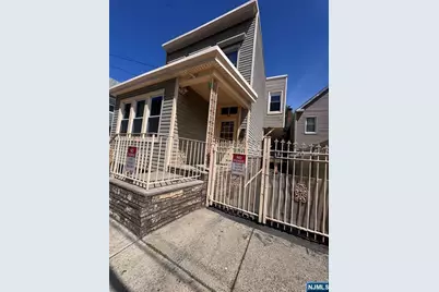 205 Lake Street, Newark, NJ 07104 - Photo 1