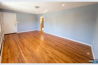15 Wallace Street, Belleville, NJ 07109 - Photo 6