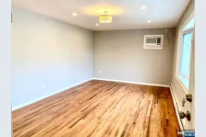 15 Wallace Street, Belleville, NJ 07109 - Photo 2