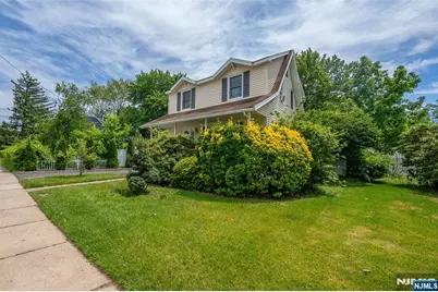 256 Fycke Lane, Teaneck Township, NJ 07666 - Photo 4