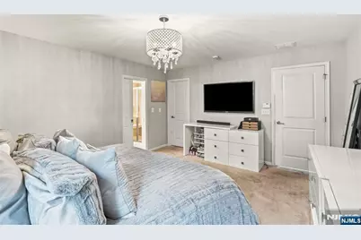 18 Bahr Circle, Verona, NJ 07044 - Photo 18