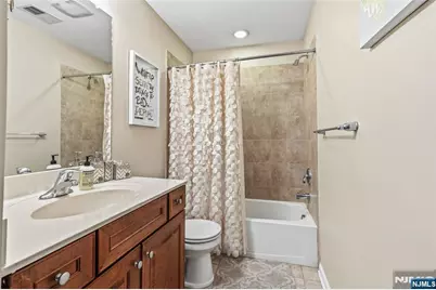 18 Bahr Circle, Verona, NJ 07044 - Photo 16