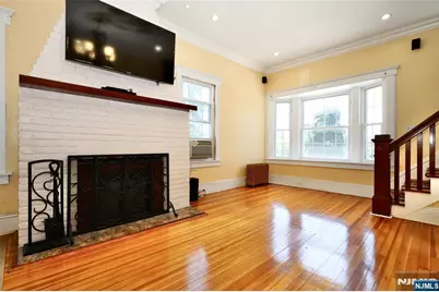 233 Hamilton Place, Hackensack, NJ 07601 - Photo 4