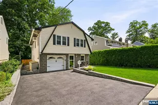 83 Moore Ave, Waldwick, NJ 07463 - Photo 2