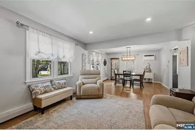 83 Moore Avenue, Waldwick, NJ 07463 - Photo 16