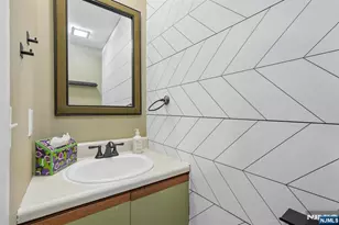 925 Main Street 10, Hackensack, NJ 07601 - Photo 22