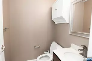 49 Stuyvesant Ave 16, Lyndhurst Township, NJ 07071 - Photo 18