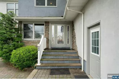 444 Riverside Avenue, Lyndhurst Township, NJ 07071 - Photo 28
