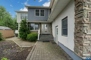 444 Riverside Ave, Lyndhurst Township, NJ 07071 - Photo 2