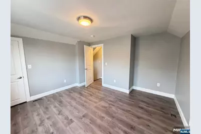 15 Arverne Terrace, Irvington, NJ 07111 - Photo 8