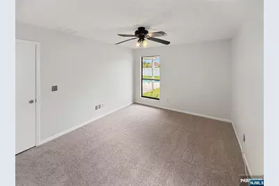 15 Arverne Terrace, Irvington, NJ 07111 - Photo 4