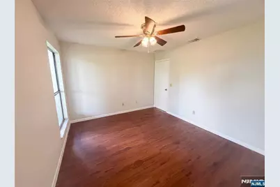 15 Arverne Terrace, Irvington, NJ 07111 - Photo 10