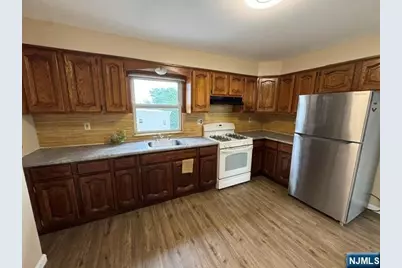 307 Chestnut Street 3 #3, Kearny, NJ 07032 - Photo 8