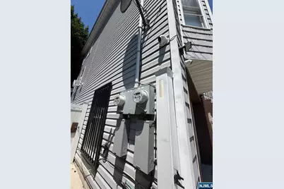 242 Rosa Parks Boulevard, Paterson, NJ 07501 - Photo 20