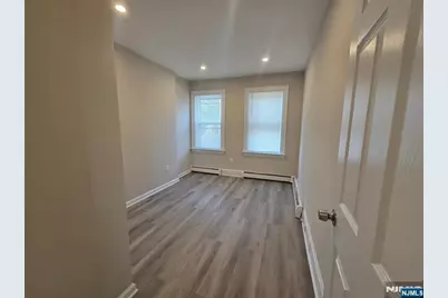 323 William Street 1 #1, Harrison, NJ 07029 - Photo 4
