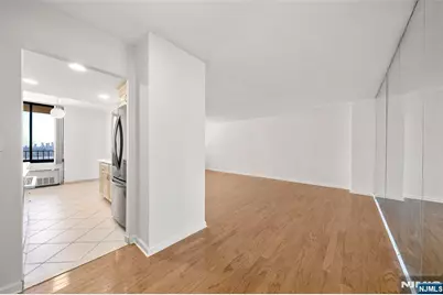 200 Winston Drive 1518 #1518, Cliffside Park, NJ 07010 - Photo 12