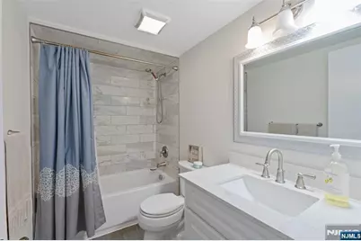 114 Federal Hill Road, Pompton Lakes, NJ 07442 - Photo 8