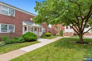 484 Crestwood Ave 34, Hackensack, NJ 07601 - Photo 2