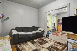 305 Pacific St, Paterson, NJ 07503 - Photo 6