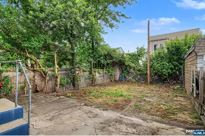 305 Pacific Street, Paterson, NJ 07503 - Photo 30