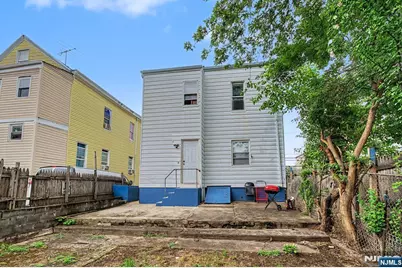 305 Pacific Street, Paterson, NJ 07503 - Photo 32