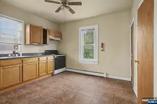 305 Pacific St, Paterson, NJ 07503 - Photo 20