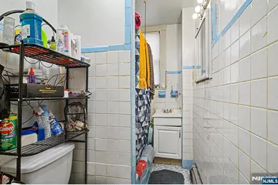 305 Pacific Street, Paterson, NJ 07503 - Photo 12