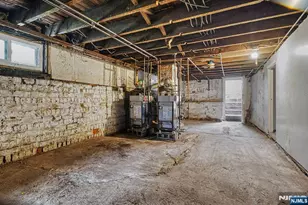 305 Pacific St, Paterson, NJ 07503 - Photo 26