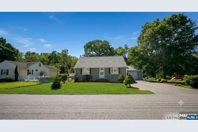 31 Dupont Terrace, Wayne, NJ 07470 - Photo 1
