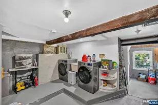 8 Old Wood Rd, Edgewater, NJ 07020 - Photo 16